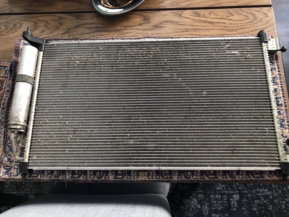 Nissan Cube 2011 evaporador condensador de aire acondicionado, fabricante de equipos originales, usado Foto 1 de 4