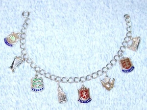 Estate 50s60s silv TRAVEL 8 CHARM BRACELET EIRE + UK Shields w/Symbols Landmarks - Picture 1 of 12