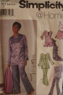 Simplicity Patterns 5325 misses' pants or shorts, top, knit tank top & blanket - Image 1 of 4