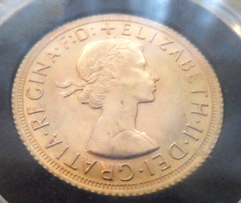 Great Britain 1966 Gold Sovereign Uncirculated Dragon Slayer Elizabeth II Coin Cover