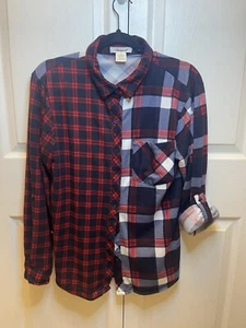Passport Button Down Blouse - Jrs  XL - Lightweight - Red , White & Blue July4th - Picture 1 of 6