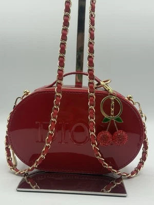 NUEVO SIN ETIQUETAS Dior VIP Edición Limitada Rojo Bolso para Cámara Bolso Bandolera + Dije de Cereza Foto 1 de 4