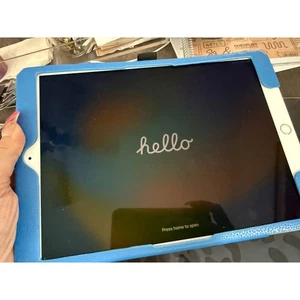 Apple iPad Air 10.5" 3rd gen A2153 256 GB Wi-Fi + Cellular - Picture 1 of 5
