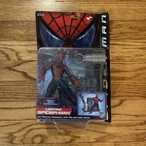 ToyBiz Spider-Man The Movie 2002 Leaping Spider-Man Action Figure - NEW - Picture 1 of 3