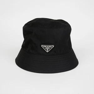 Prada XL Größe Dreieck Logo Bucket Hat 146234318 - Picture 1 of 9