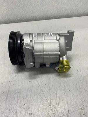 Omega A/C Compressor 20-22099-AM Foto 1 de 4