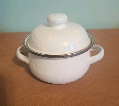 The Golden Rabbit Pot White Enamel Cookware - Image 1 of 3