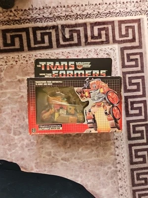 Ultra Rare: BNIB: Transformers: Autobot: Wreck-Gar - Image 1 of 4