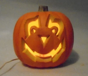 TRENDMASTERS Pumpkin 1995 Halloween Light Up Foam Blow Mold Jack-O-Lantern #4 - Bild 1 von 4