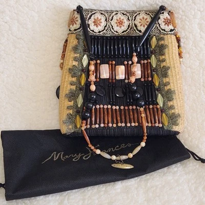 De colección. Bolso de hombro Mary Frances con cuentas y piedras negras, verdes, marrones ornamentadas NUEVO SIN ETIQUETAS Foto 1 de 4