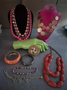 Rosa und goldfarbene Halskette mit extra Schmuck Konvolut 321 - Bild 1 von 10