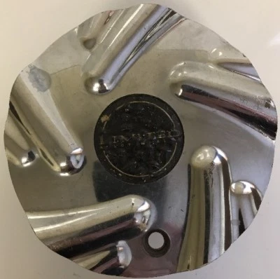 ONE USED LIMITED A400 GUAM CHROME  CUSTOM WHEEL RIM CENTER CAP 1113 - Image 1 of 4