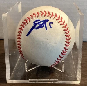 Ben Revere Autographed Major League Baseball Phillies! Twins! #122 - Picture 1 of 2