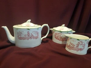 PERSONAGES by WEDGWOOD Tea Pot + Sugar/Creamer Red Green England - Antique 1890s - Picture 1 of 12