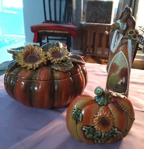 Vntg. Pumpkin Tureen serving dish w/lid, sml. Pumpkin, Indian figurine - Picture 1 of 6