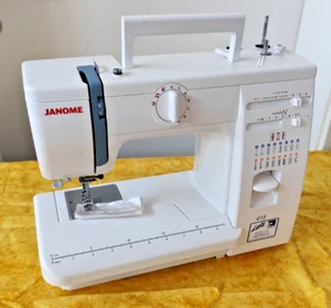 Janome 415, Nähmaschine mit Nadeleinfädler - Bild 1 von 7