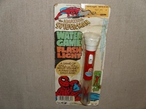INCREÍBLE LINTERNA DE JUEGO DE AGUA SPIDER-MAN DE COLECCIÓN MARVEL RARA VENGADOR NUEVA SIN USAR, EN CAJA 1980 - Imagen 1 de 12