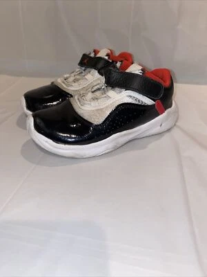 Jordan 11 CMFT Bajo (TD) Blanco Universidad Rojo Negro Niño Pequeño Talla 10C CZ0906-160 Foto 1 de 4