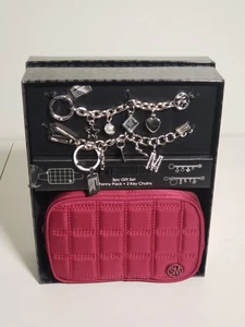 Steve Madden Geschenkset Bauchtasche Gürteltasche & 2 Glitzer Schlüsselanhänger - Bild 1 von 8