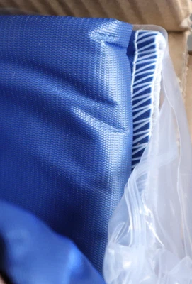 Medline 34x48" Almohadillas Lavables Azul Marino (MDTR1227073D) Azul, Estuche de 24 Almohadillas Foto 1 de 4