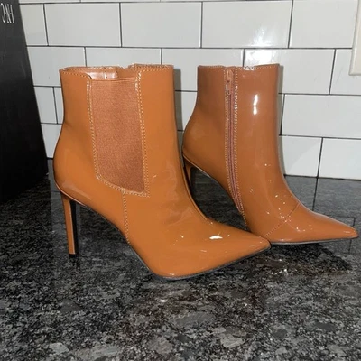 Botines INC International Concepts® Katalina tacón de aguja punta puntiaguda talla 6,5 Foto 1 de 4