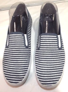 City Sneaks Slip-On Canvas Sneakers with Stripes Blue No Mark Womens Sz 9 NEW - Picture 1 of 18