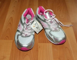 C9 Champion Enhance Youth Boy/Girl Sz 2.5, 5 Athletic Shoes Silver Pink Sneakers - Picture 1 of 12