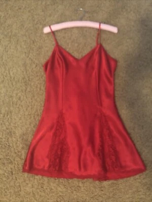 Sexy camisón Victoria's Secret para mujer lencería sin mangas de seda roja talla M Foto 1 de 4