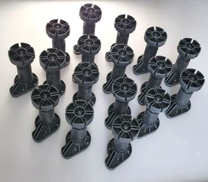 Gambe supporto piedi regolabili armadio 17 3-3/4" - 6" Hardware Concepts Miami NOS - Foto 1 di 7