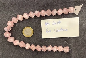 Alte Tschechische Perlen Glas, tolle Farbe: zartes Rosa, Würfel. Seehhr schön! - Bild 1 von 2