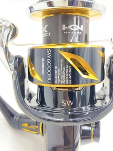 Excelente carrete giratorio usado Shimano 20 Stella SW 6000HG de Japón ¡Libre de impuestos! - Imagen 1 de 9
