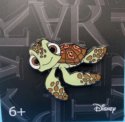 Prendedor Loungefly Disney Pixar Finding Nemo Squirt Turtle Ename NUEVO Foto 1 de 4