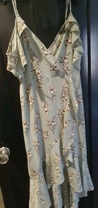 Beautiful Floaty Summer Dress - Picture 1 of 1