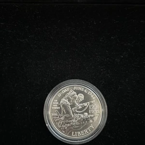 1991-95-W Proof World War II D-Day Commemorative 90% Silver Dollar - Picture 1 of 2