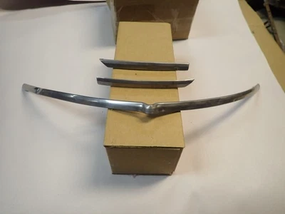 1941 雪佛兰 UPPER GRILLE 不锈钢模具原装通用特别大师豪华上衣 — 第 1/4 张图片