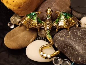 Green/Gold Flying Dragon Brooch Colorful Rhinestone Faceted Faux Gems Crystals - Picture 1 of 1