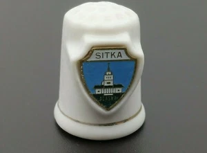 Vintage Sitka Alaska Fingerhut Souvenir weiß Porzellan Keramik IAAC Made Taiwan  - Bild 1 von 12