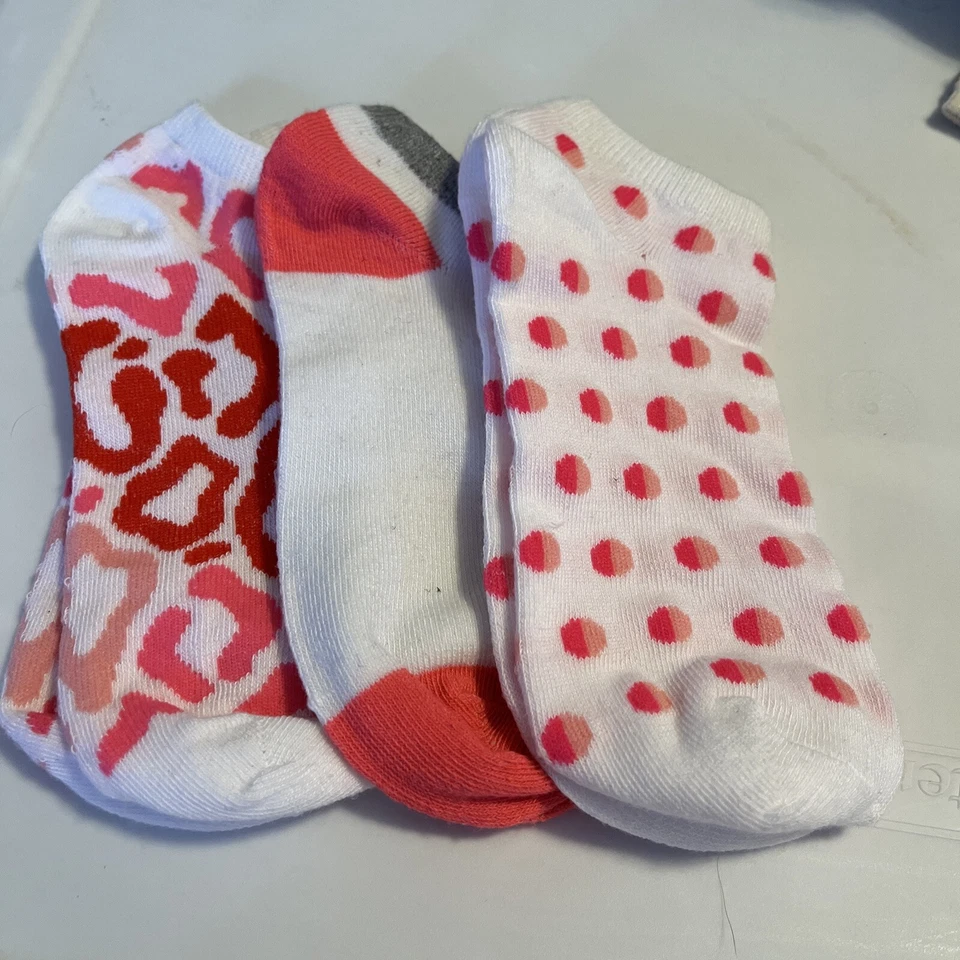 Juego de tres calcetines decorativos para mujer talla 4-10 totalmente nuevos Foto 1 de 1