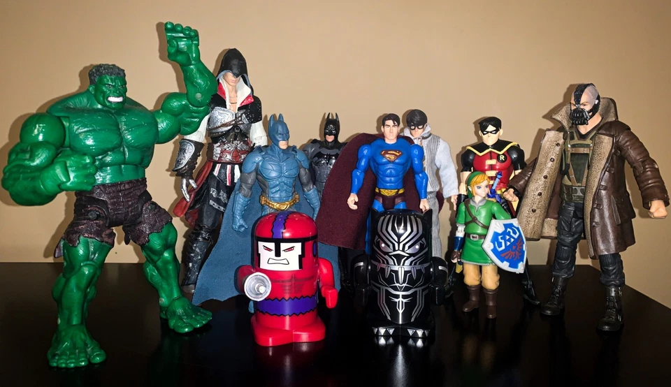 随机漫威、DC 和视频游戏动作玩偶套装! — 第 1/4 张图片