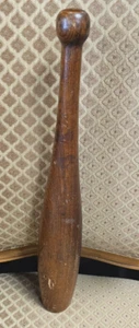 ANTIQUE VINTAGE 1 LB. WOOD INDIAN EXERCISE JUGGLERS CLUB JUGGLING PIN CIRCUS - Picture 1 of 7