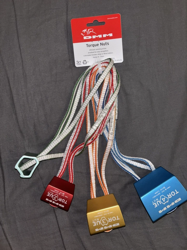 DMM Torque Nut Set Size 1-4 Traditional Rock Climbing Protection - Image 1 of 3