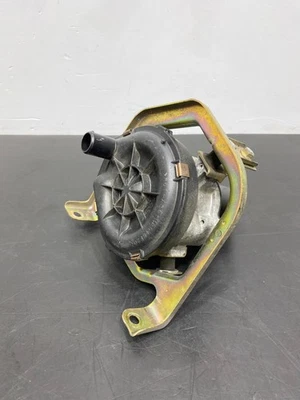 Honda S2000 AP1 2000 OEM bomba de aire secundaria smog usado 59 k millas Foto 1 de 4