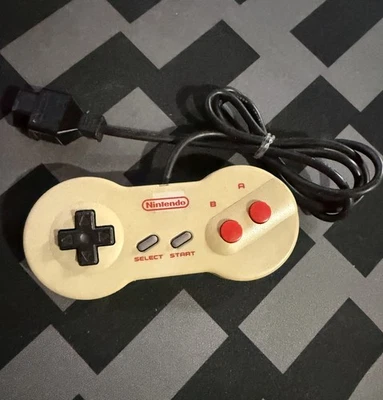 Nintendo NES Famicom Dogbone Controller HVC-102 Tested! Working! - Image 1 of 4