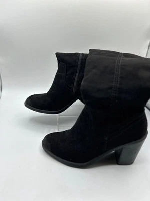 Bota Feminina Tamanho 8.5 8.5 Preta Camurça Joelho Alto Salto Grosso Zíper - Imagem 1 de 4