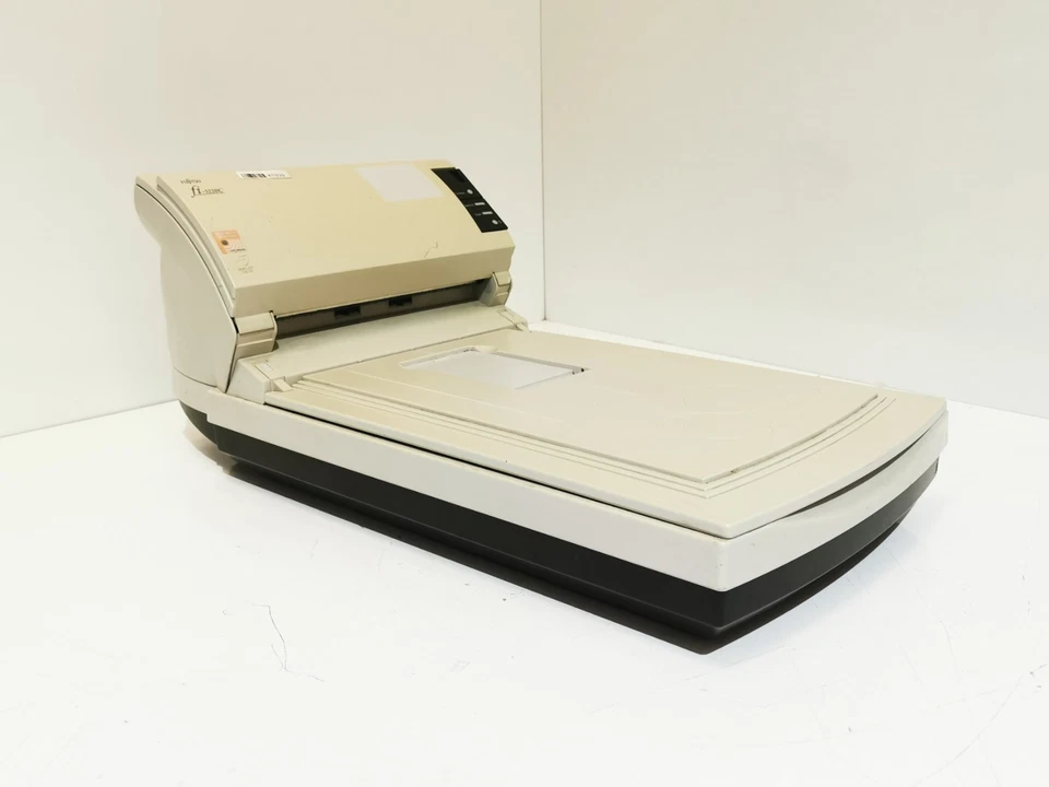 Fujitsu fi-5220C A4 Flatbed Sheetfed Scanner ADF 600dpi USB + Power Supply - Image 1 of 4