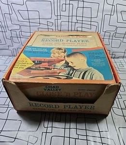 Chad Valley Close And Play Automatic Battery Record Player Vintage - Picture 1 of 10