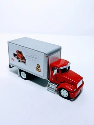 Camión Tonkin 1:32 Peterbilt rojo - Modelo 330 JD Power ganador del premio 2001 Foto 1 de 4