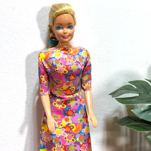 Vintage Barbie Mod Dress 70s Theme Blue Eyeshadow Groovy - Picture 1 of 12