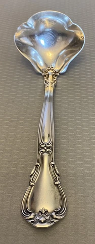 Gorham Sterling Silver Chantilly Gravy Ladle 7" pat 1895 no mono 71grams Cover