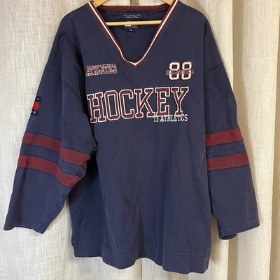 Camiseta de hóquei estilo esporte vintage TOMMY Hilfiger bordada Y2K brasão azul GG pesada - Imagem 1 de 4
